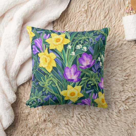 Spring Floral with Daffodils and Crocus Flowers クッション (ブランケット)