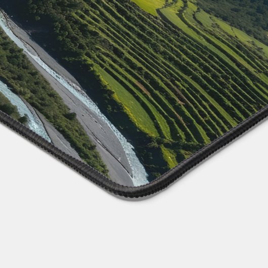 Spring Valley in the Andes Mountains デスクマット (コーナー)