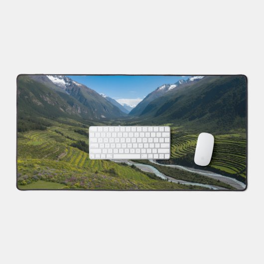Spring Valley in the Andes Mountains デスクマット (キーボード&マウス)