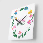 Spring Vibes with Flowers and Butterflies スクエア壁時計 (傾斜)