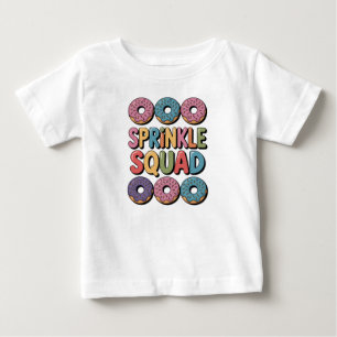 Sprinkle Squad   赤ちゃんのセカンドベイビーシャワー ベビーTシャツ