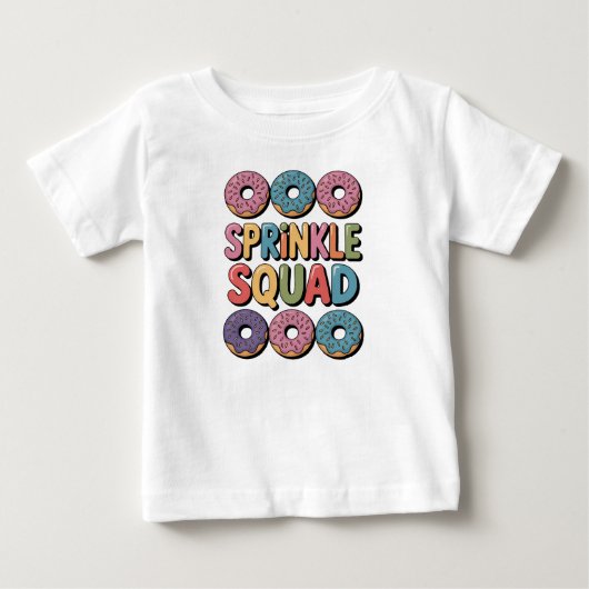 Sprinkle Squad | 赤ちゃんのセカンドベイビーシャワー ベビーTシャツ (正面)