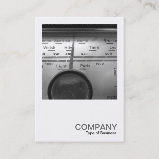 Square Photo 0328 – 古い英国のラジオダイヤル 名刺 (正面)