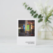 Square Photo 0485 – フリーマーケット静物画 名刺 (スタンド正面)