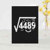 Square Root 4489 Funny Halloween Meme 67 Math Teac カード (黄色い花)