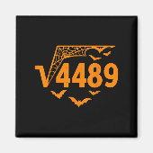 Square Root 4489 Funny Halloween Meme 67 Math Teac マグネット (正面)
