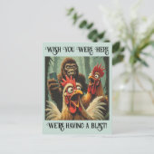 “Squawk & Snapshot” Cheesy Chicken ポストカード (スタンド正面)