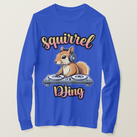 Squirrel DJ Party Vibes Funny Retro DJ T-Shirt Tシャツ (デザイン正面)
