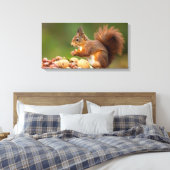 squirrel eating nut キャンバスプリント (インサイチュ (寝室))