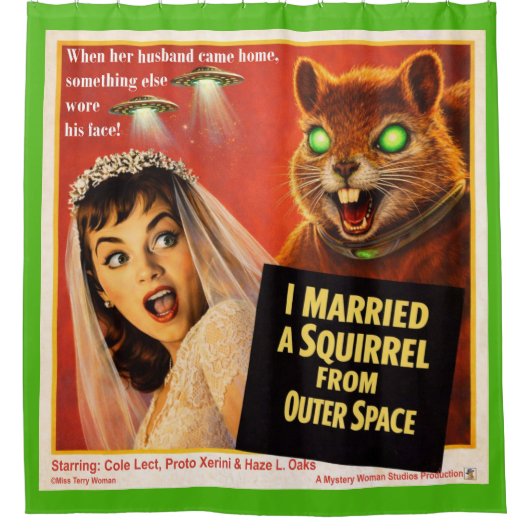 Squirrel from Outer Space シャワーカーテン (正面)