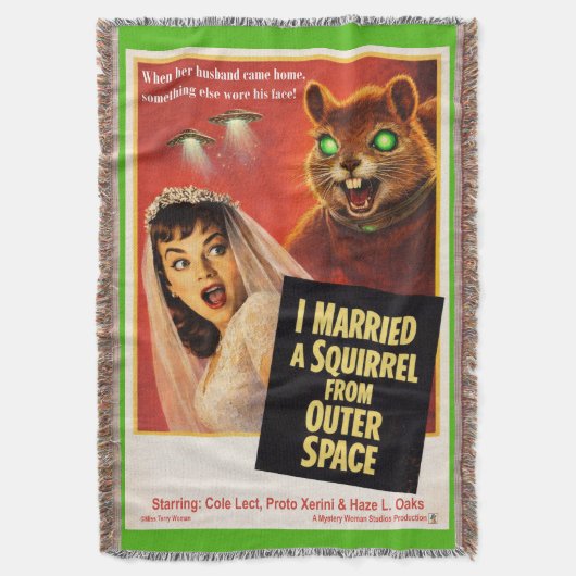 Squirrel from Outer Space スローブランケット (正面縦)