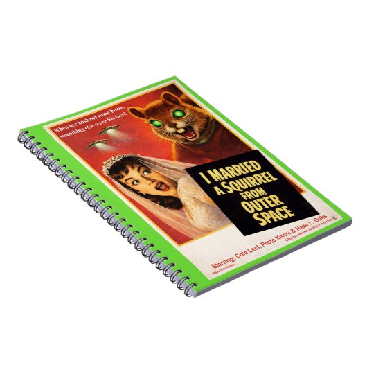Squirrel from Outer Space ノートブック (右側)