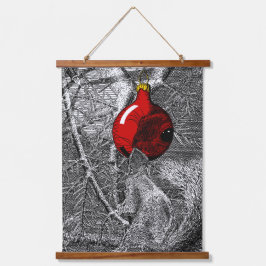 Squirrel in Christmas Tree 吊り下げ型タペストリー