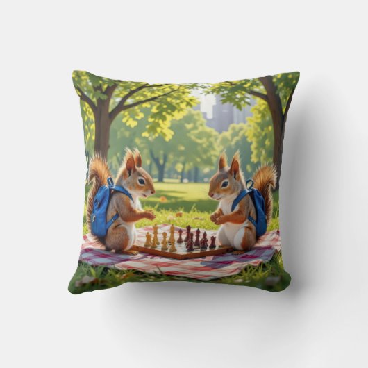 Squirrels Playing Chess In a City Park クッション (裏面)