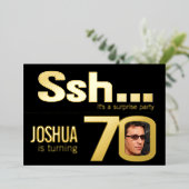 ssh...サプライズ70th誕生日パーティー金ゴールドブラック 箔招待状 (立ち正面)