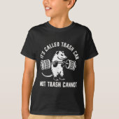 Ssum Ossum Trash Can Trash Cannot Funny Joke Ossum Tシャツ (正面)