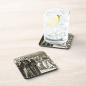 St.、およびドルイド教司祭によって攻撃されて詠唱している、コルンバ コースター (右側)