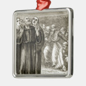 St.、およびドルイド教司祭によって攻撃されて詠唱している、コルンバ メタルオーナメント (左)