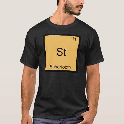 St - サーベルタイガー おもしろ化学元素記号 Tシャツ (正面)