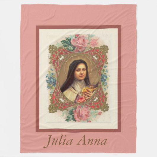 St.テレーズ小さい花のピンクのバラの十字架像 フリースブランケット (正面)