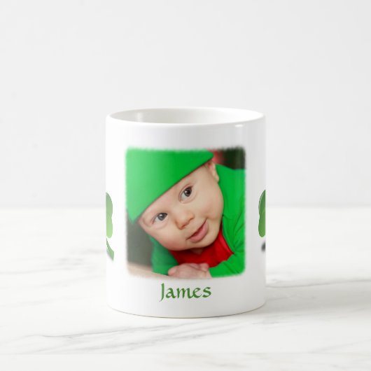 St.パーソナライズされた Patricks Day Mug写真の追加 コーヒーマグカップ (中央)