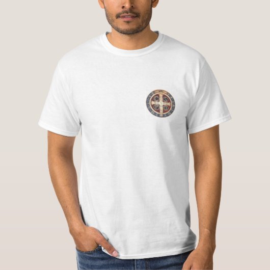 St.ベネディクトのメダルが付いている白いTシャツ Tシャツ (正面)