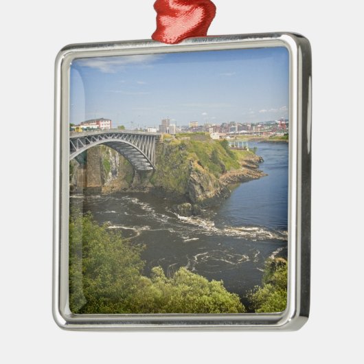 St.2のセントジョン川で秋を逆転 メタルオーナメント (左)