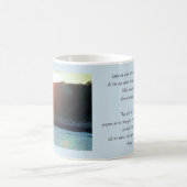 St Aidanの祈りの言葉が付いている水マグの日曜日の火炎信号 コーヒーマグカップ (中央)