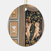 St. Ambroglioの教会からのキューピッドのフレスコ画、 セラミックオーナメント (左)