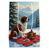 St. Bernard Winter Picnic Christmas Painting ミディアムペーパーバッグ (裏面)