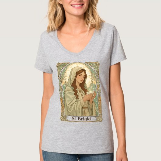 St Brigid The Patron Of Dairy Workers Tシャツ (正面)