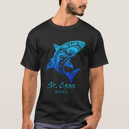 St Croix Usvi Tribal Shark Vacation Tシャツ (正面)