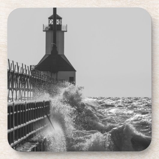 St Joseph Grayscaleでの激しい波 コースター (正面)