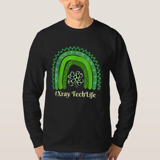 St Patrick Day Scrub Tops Nurse XRay Tech Rainbow  Tシャツ (正面)