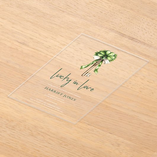 St Patrick’s Bridal Shower Gold Key & Clover アクリル招待状 (レイダウン)