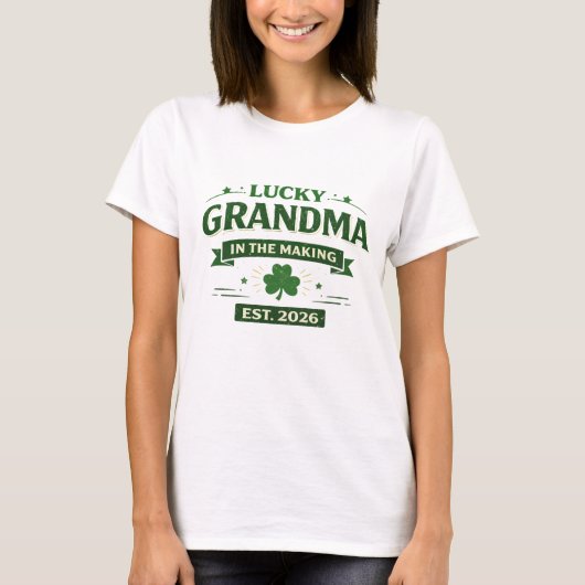 St. Patrick’s Day Baby Announcement Gift Tシャツ (正面)
