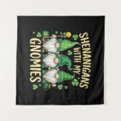 St Patrick’s Day Lucky Shamrock Gnome  タペストリー (正面(横))