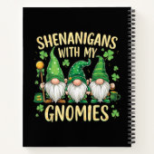 St Patrick’s Day Lucky Shamrock Gnome  ノートブック (裏面)