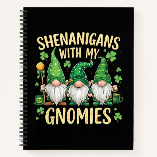 St Patrick’s Day Lucky Shamrock Gnome  ノートブック (正面)