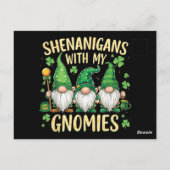 St Patrick’s Day Lucky Shamrock Gnome  ポストカード (裏面)