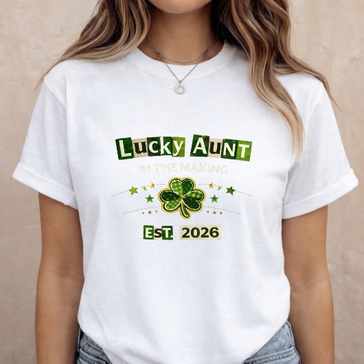 St. Patrick’s Day Pregnancy Announcement Tシャツ