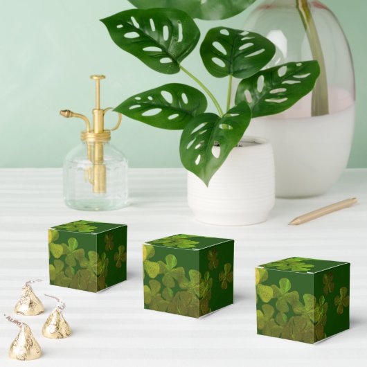 St. Patrick’s Day Shamrock フェイバーボックス (複数)