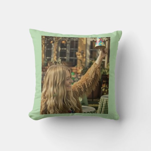 St Patrick’s Day Throw Pillow  クッション (正面)