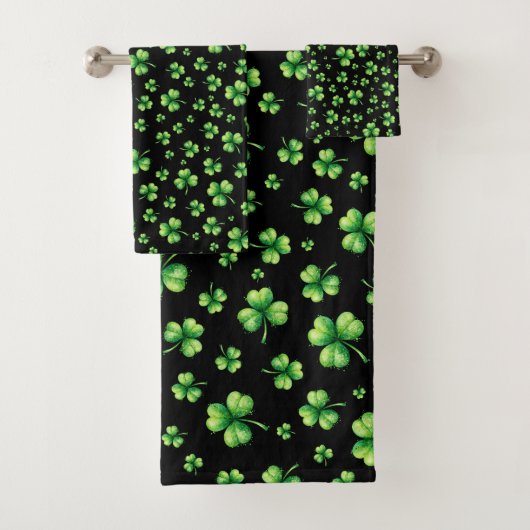 St. Patrick’s Day Watercolor Shamrock on black バスタオルセット (インサイチュ)
