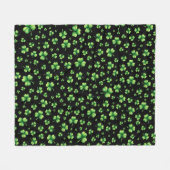St. Patrick’s Day Watercolor Shamrock on black フリースブランケット (正面(横))