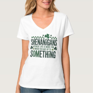 St. Patrick’s Shenanigans Funny Irish Women’s Tシャツ