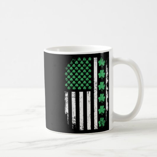 st patricks・ダのシャムロックを持つ米国国旗 コーヒーマグカップ (右)
