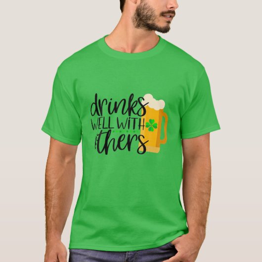st patricks dayおもしろいとOtの飲み物 Tシャツ (正面)