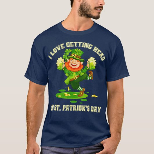 st patricks dayで頭を下げるのが大好きいけな tシャツ (正面)