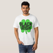 St patricks dayのための大きいシャムロックを持つ黒のアイルランド語 tシャツ (正面フル)